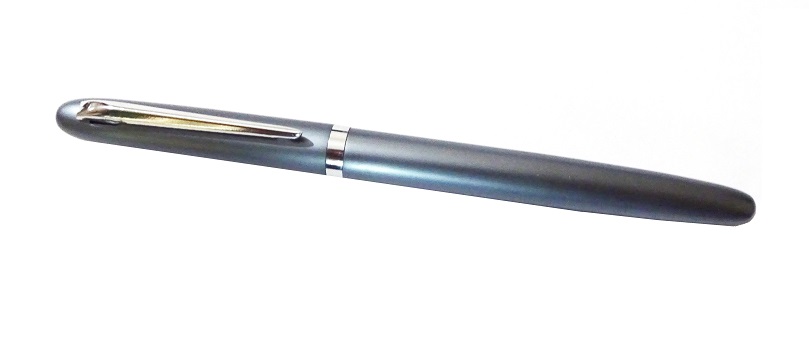 Hero 868 Fountain Pen - Dark Grey
