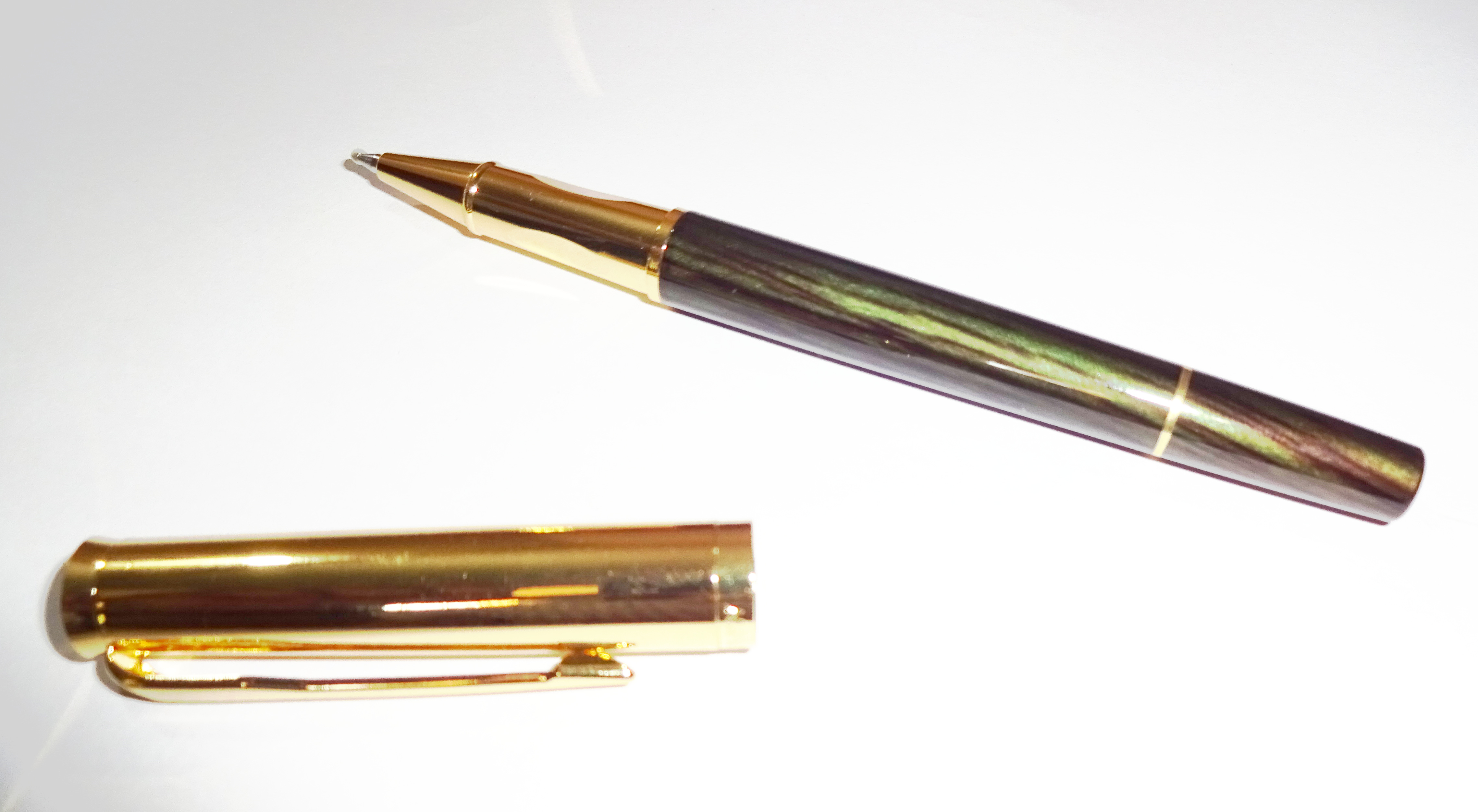 Dikawen 8031 Greenwood Roller Ball Pen
