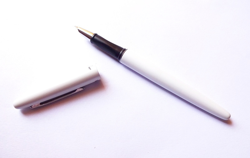 Jinhao 321 White Fountain Pen