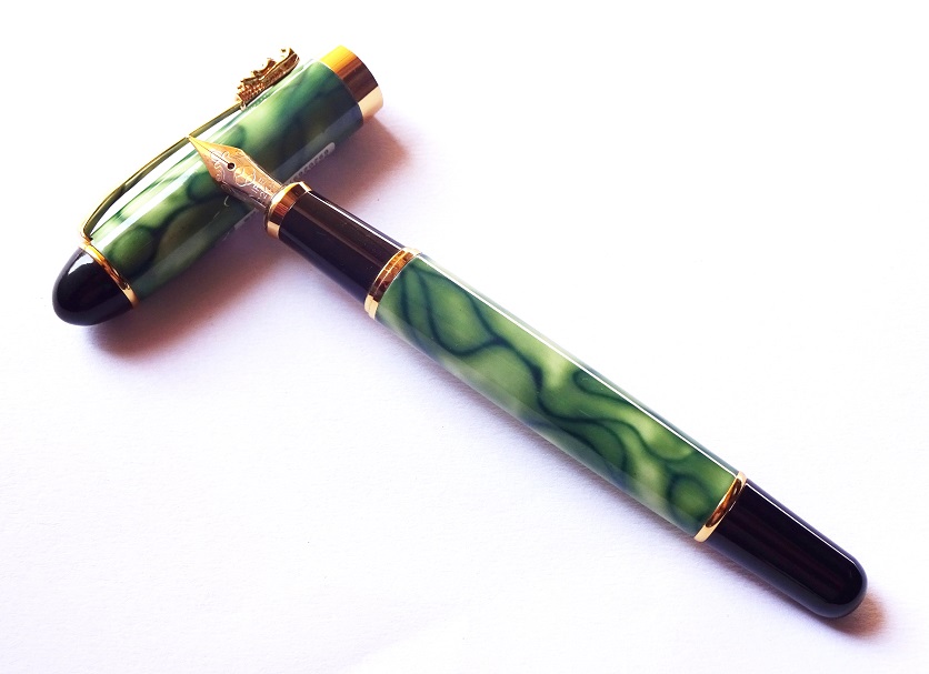 Yiren 880 Green Marbled Fountain Pen