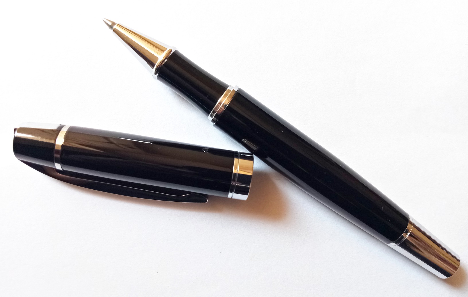 Felicya 700X Black Roller Ball Pen