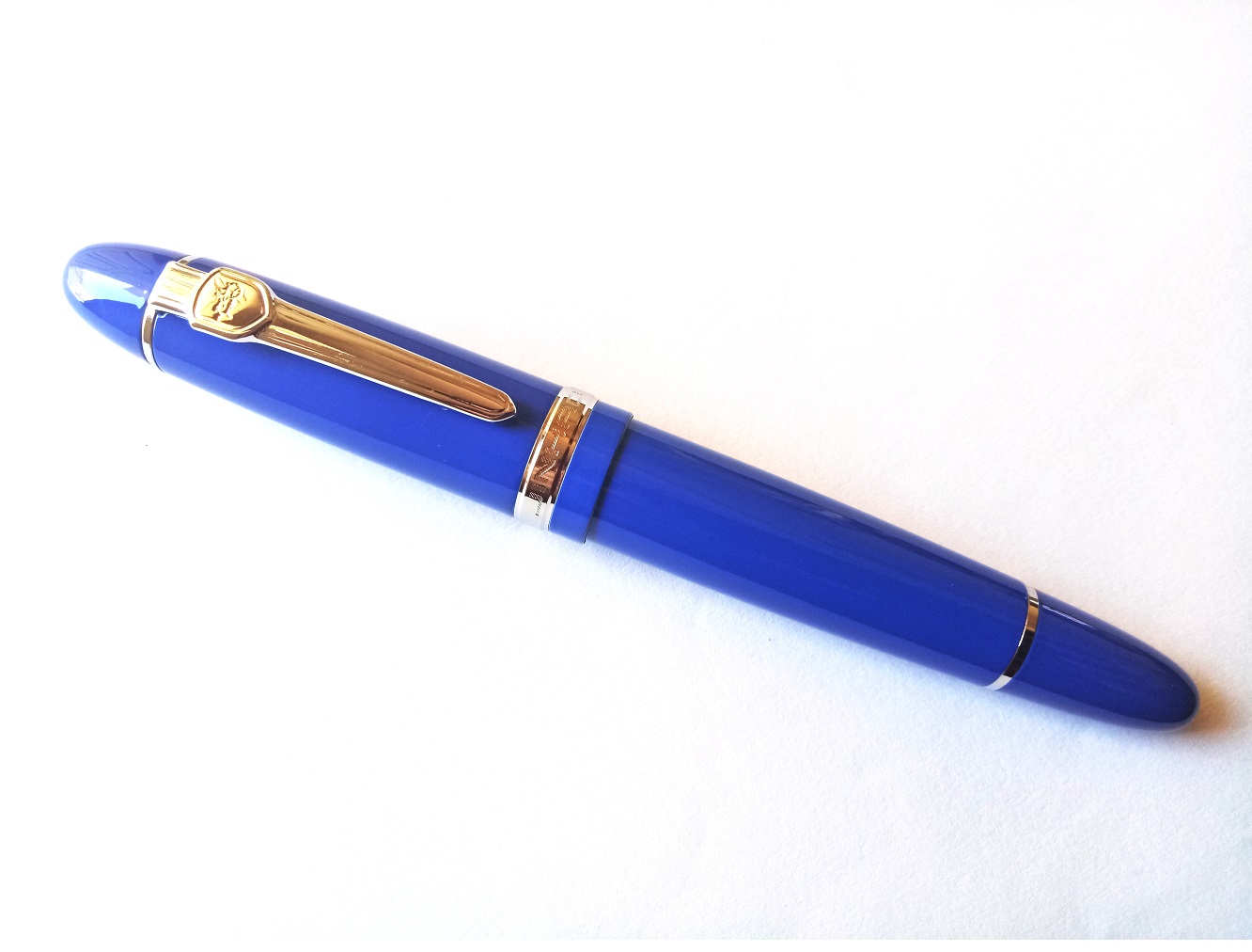 Jinhao Signature Blue Steel Trim Fountain Pen