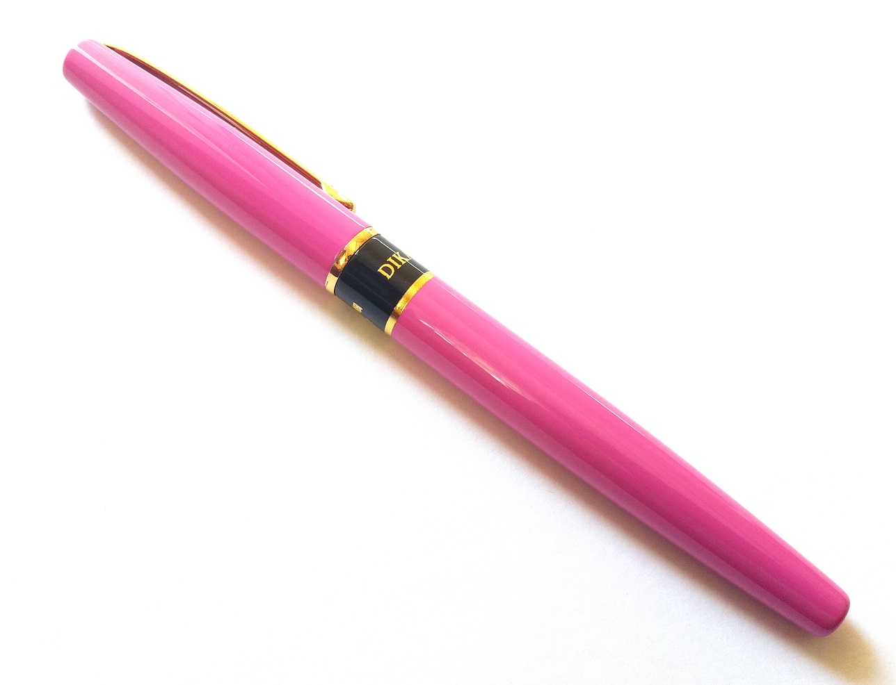 Dikawen 8002 Rose Roller Ball Pen